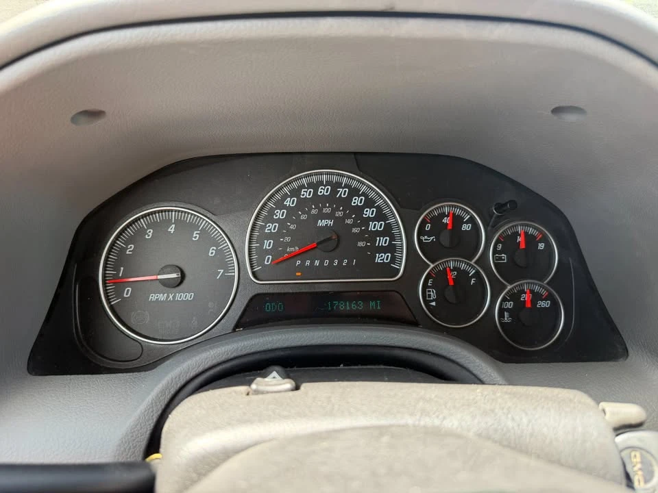 2007 GMC Envoy - Image 14 of 15