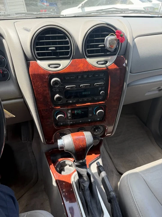 2007 GMC Envoy - Image 15 of 15
