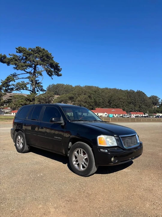 2007 GMC Envoy - Image 3 of 10