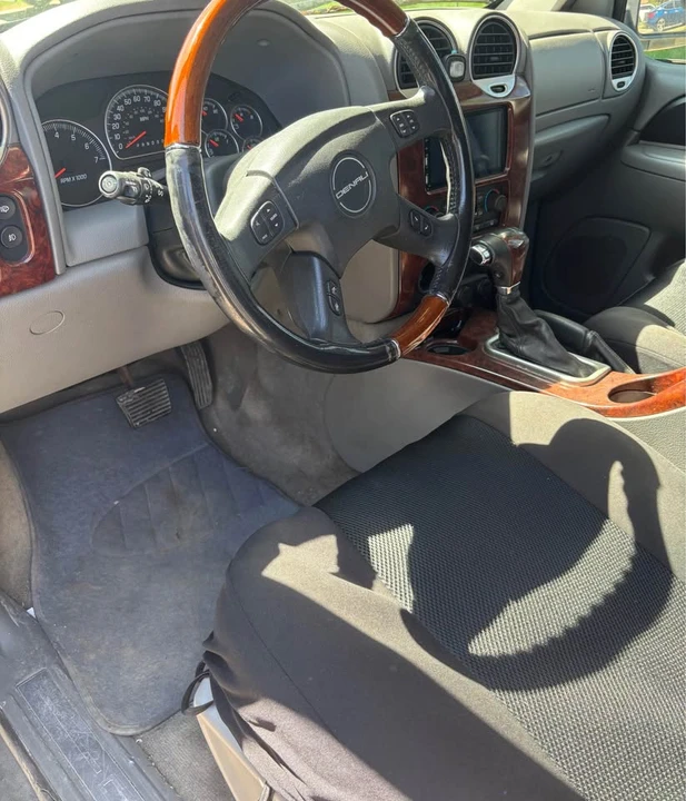 2007 GMC Envoy - Image 5 of 10