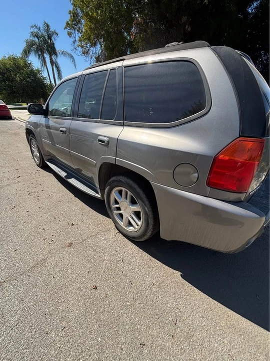 2007 GMC Envoy - Image 4 of 10