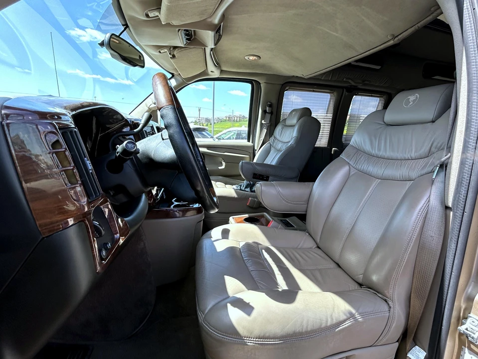 2007 GMC Savana - Image 20 of 31