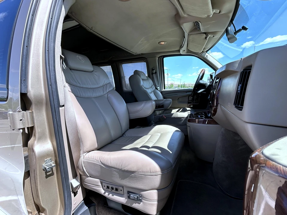 2007 GMC Savana - Image 21 of 31