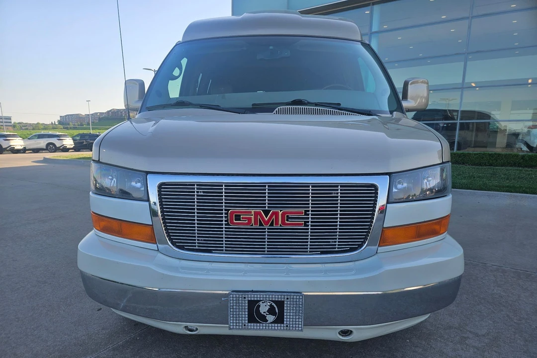 2007 GMC Savana - Image 2 of 31