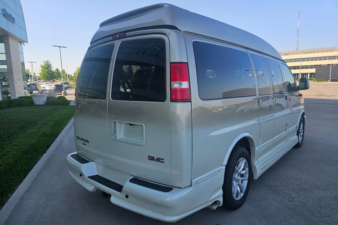 2007 GMC Savana - Image 4 of 31