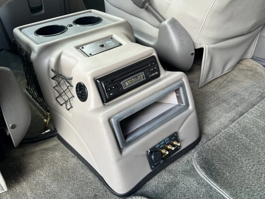 2007 GMC Savana - Image 15 of 17