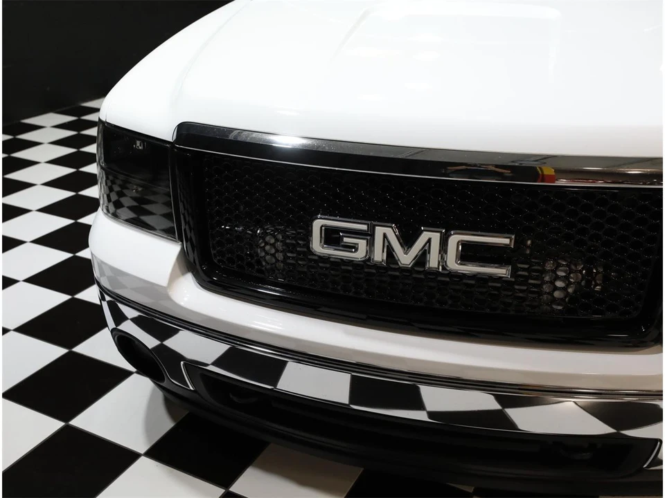 2007 GMC Sierra 2nd Gen - Image 13 of 31