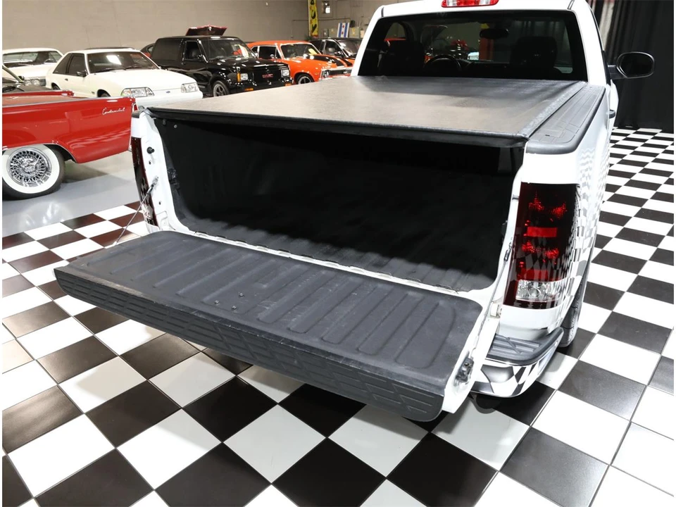 2007 GMC Sierra 2nd Gen - Image 5 of 31