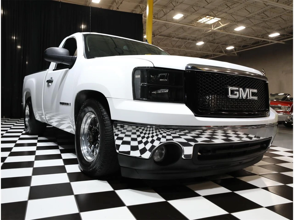 2007 GMC Sierra 2nd Gen - Image 15 of 31
