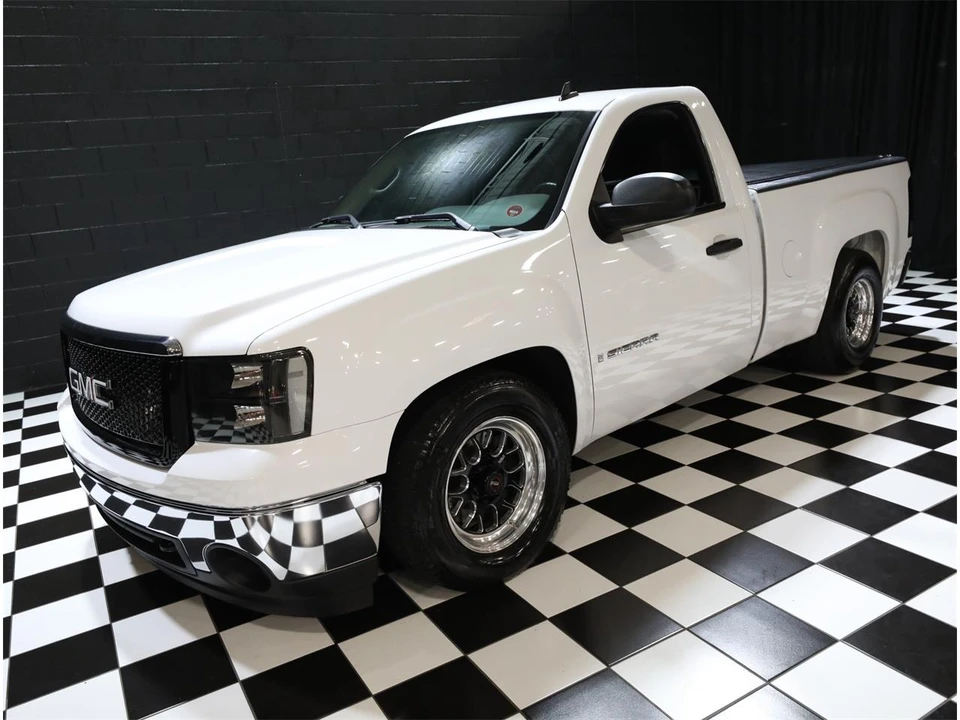 2007 GMC Sierra 2nd Gen - Image 8 of 31