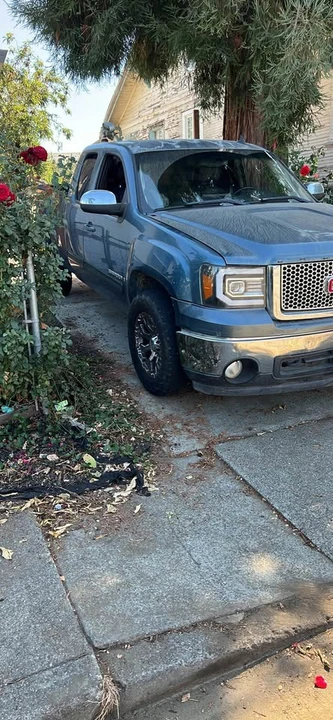 2007 GMC Sierra 3rd Gen - Image 2 of 6