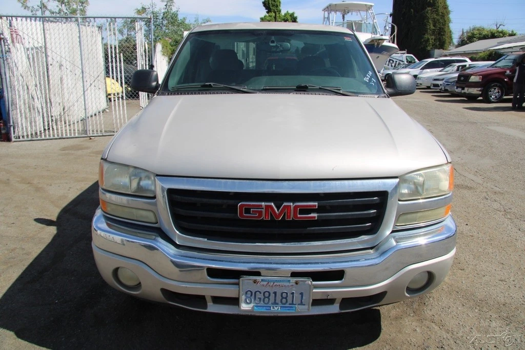 2007 GMC Sierra 2nd Gen - Image 11 of 21