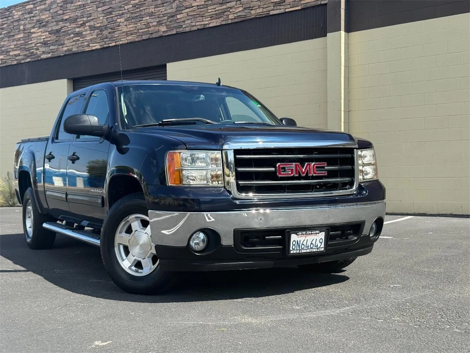 2007 GMC Sierra 3rd Gen - Image 2 of 27