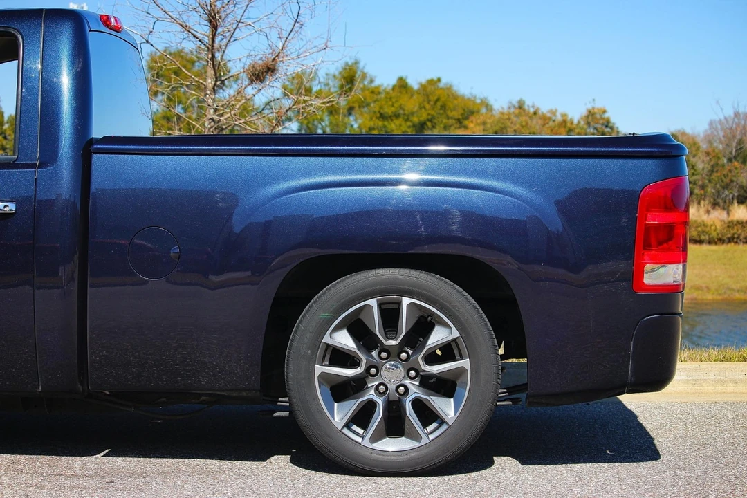 2007 GMC Sierra 2nd Gen - Image 29 of 31