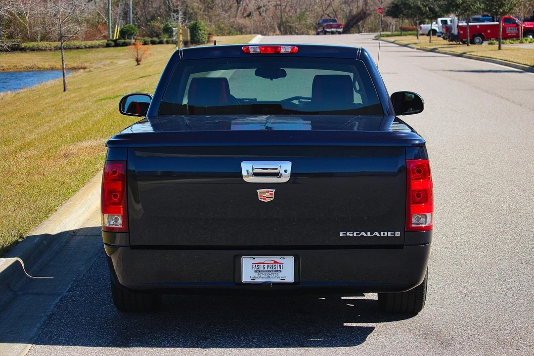 2007 GMC Sierra 2nd Gen - Image 5 of 31