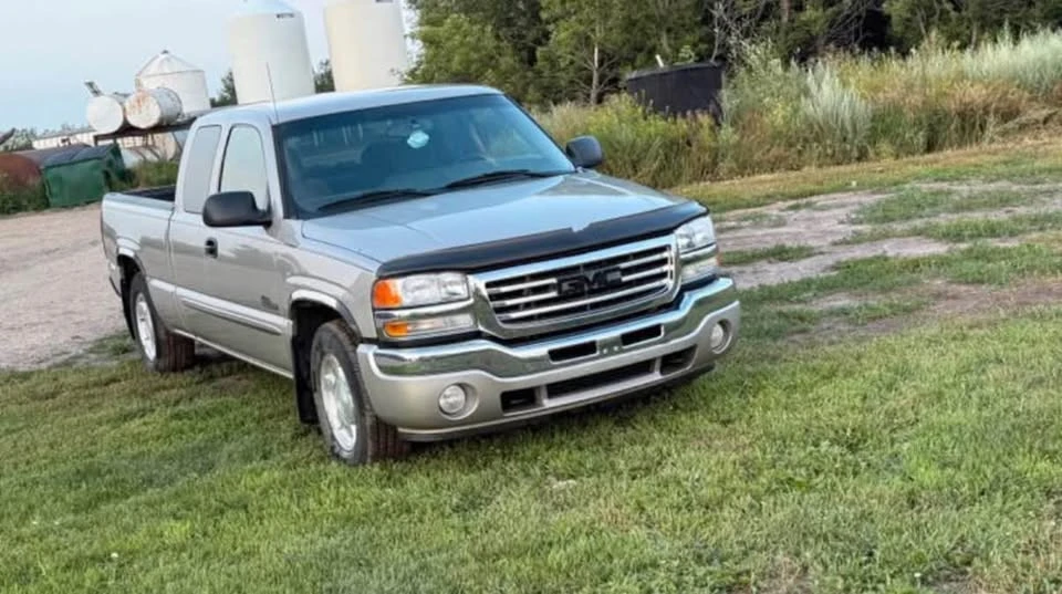 2007 GMC Sierra 3rd Gen - Image 3 of 5