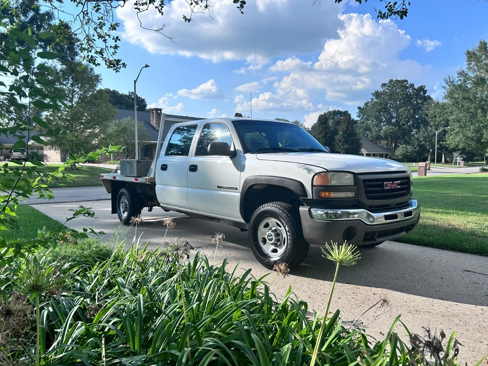 2007 GMC Sierra Heavy Duty 2nd Gen - Image 2 of 31
