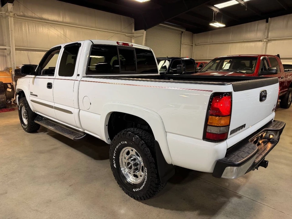 2007 GMC Sierra 1st Gen - Image 2 of 12