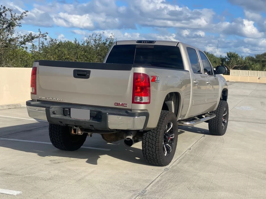 2007 GMC Sierra Heavy Duty 3rd Gen - Image 3 of 5