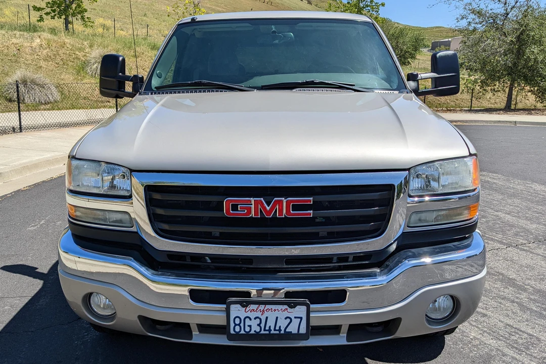 2007 GMC Sierra Heavy Duty 3rd Gen - Image 2 of 31