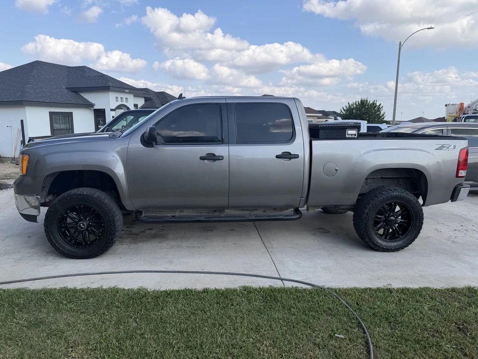 2007 GMC Sierra Heavy Duty 3rd Gen - Image 7 of 18