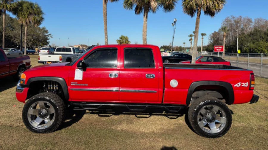 2007 GMC Sierra - Image 2 of 21