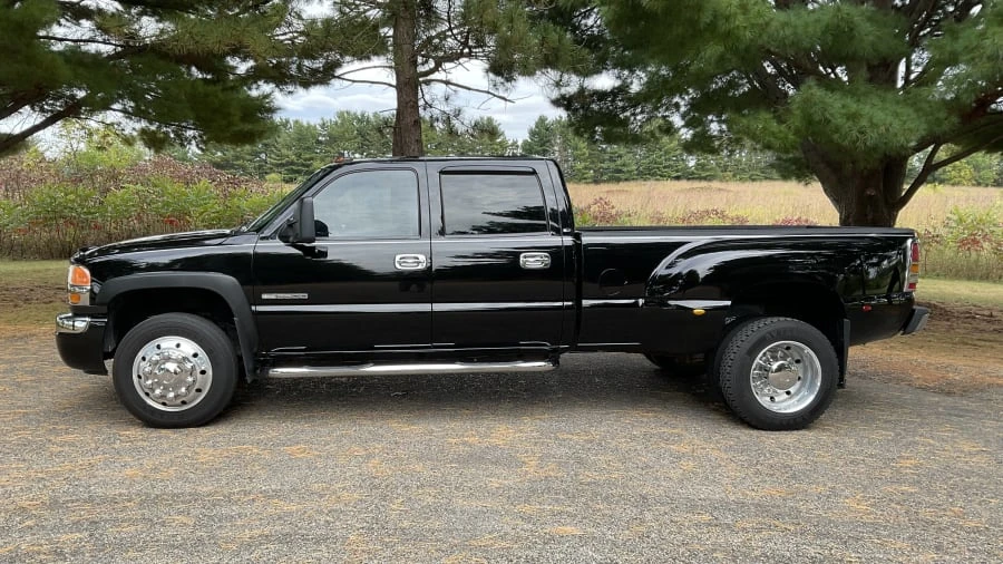 2007 GMC Sierra Heavy Duty 2nd Gen - Image 2 of 14