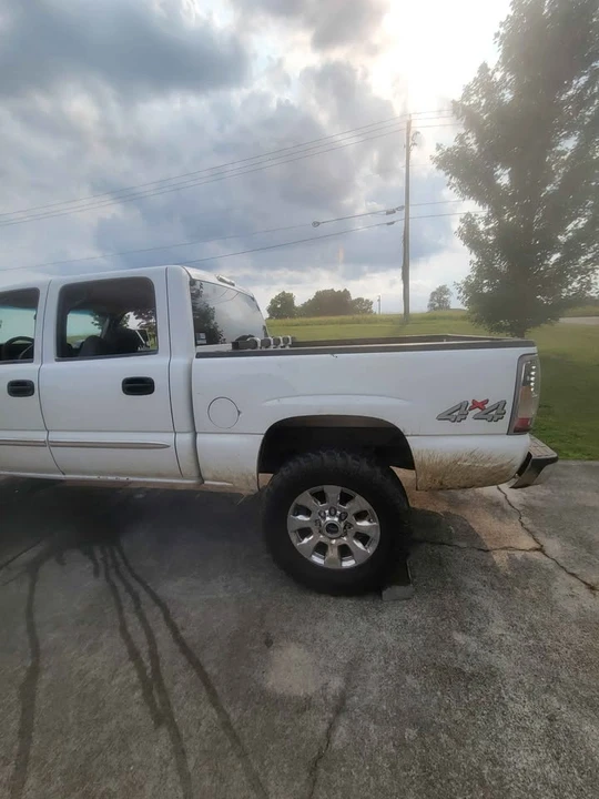 2007 GMC Sierra 2nd Gen - Image 11 of 20