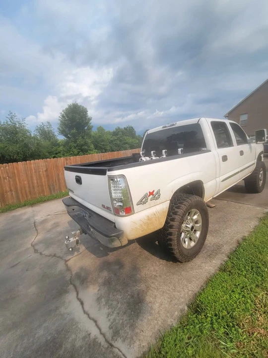 2007 GMC Sierra 2nd Gen - Image 8 of 20
