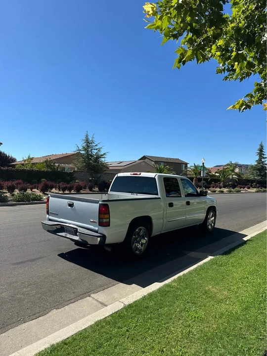 2007 GMC Sierra 2nd Gen - Image 7 of 12