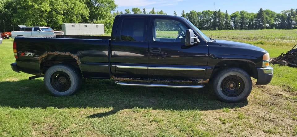 2007 GMC Sierra 2nd Gen - Image 4 of 9