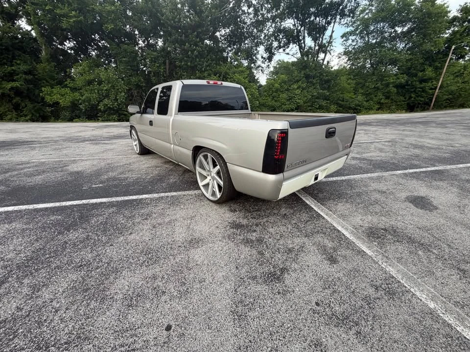 2007 GMC Sierra 2nd Gen - Image 4 of 5