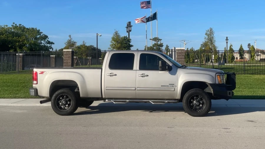 2007 GMC Sierra - Image 7 of 8
