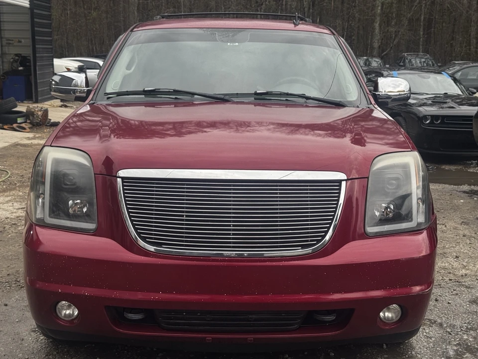 2007 GMC Yukon 3rd Gen - Image 2 of 11