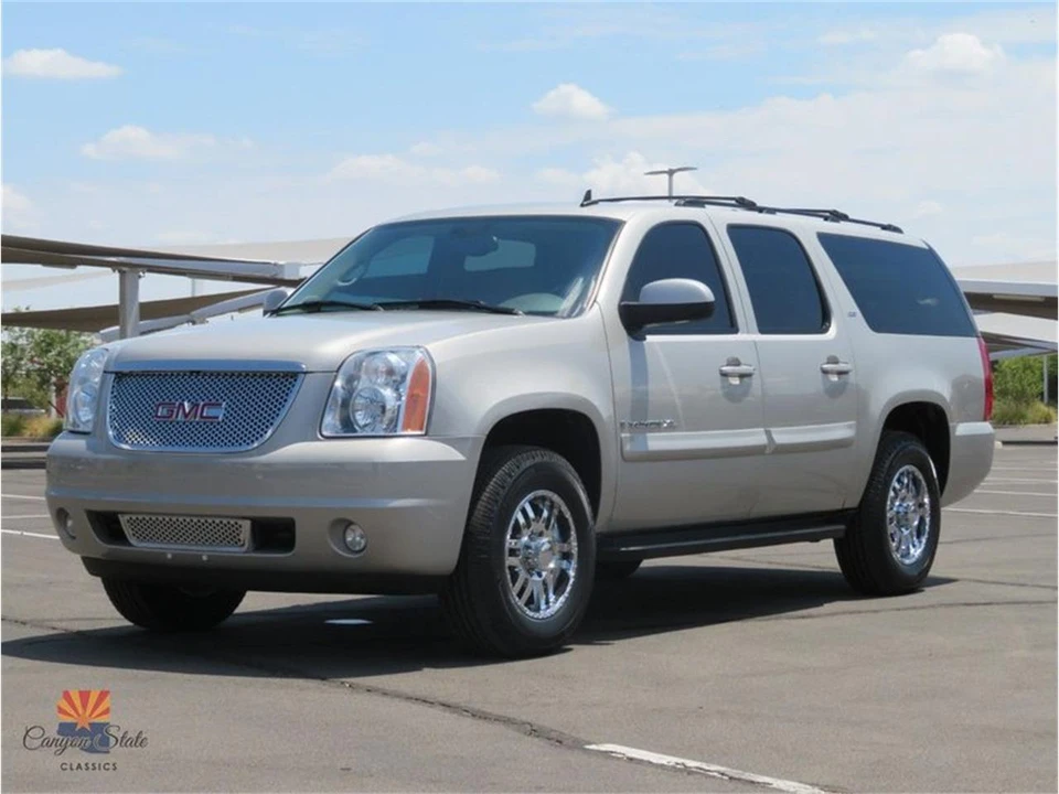 2007 GMC Yukon 3rd Gen - Image 10 of 31