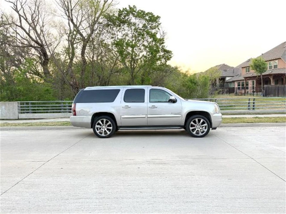 2007 GMC Yukon 3rd Gen - Image 8 of 12