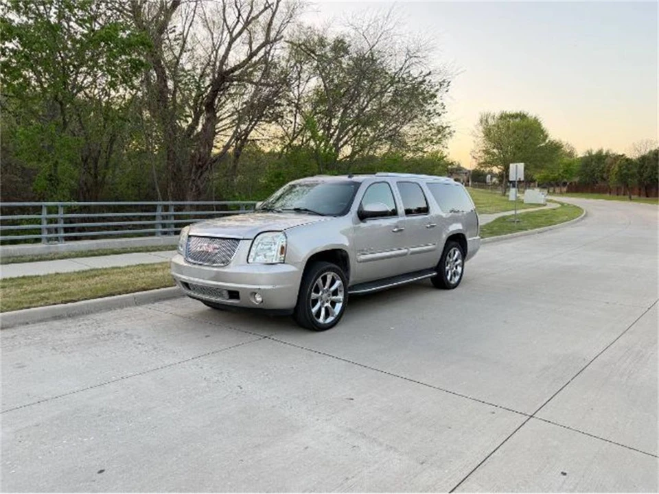 2007 GMC Yukon 3rd Gen - Image 11 of 12