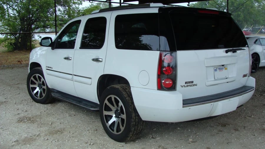 2007 GMC Yukon 3rd Gen - Image 3 of 16