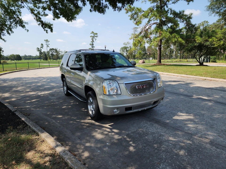 2007 GMC Yukon 3rd Gen - Image 18 of 31