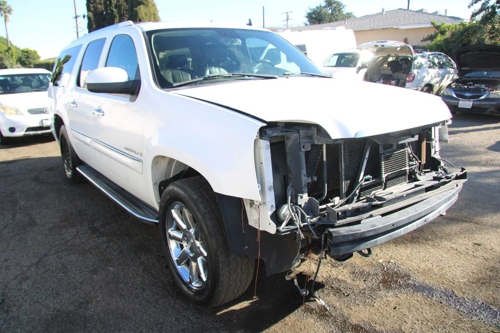 2007 GMC Yukon 3rd Gen - Image 8 of 21