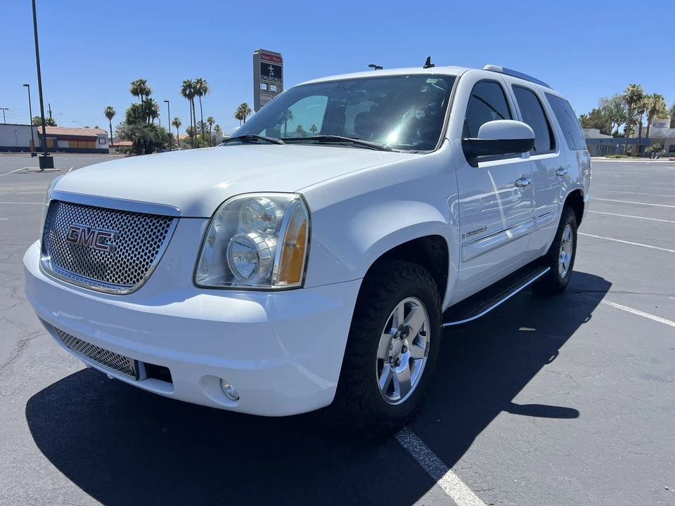 2007 GMC Yukon 3rd Gen - Image 3 of 31
