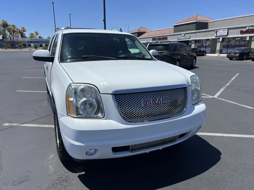2007 GMC Yukon 3rd Gen - Image 12 of 31
