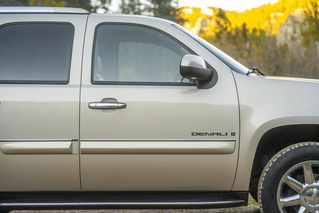 2007 GMC Yukon 3rd Gen - Image 24 of 31
