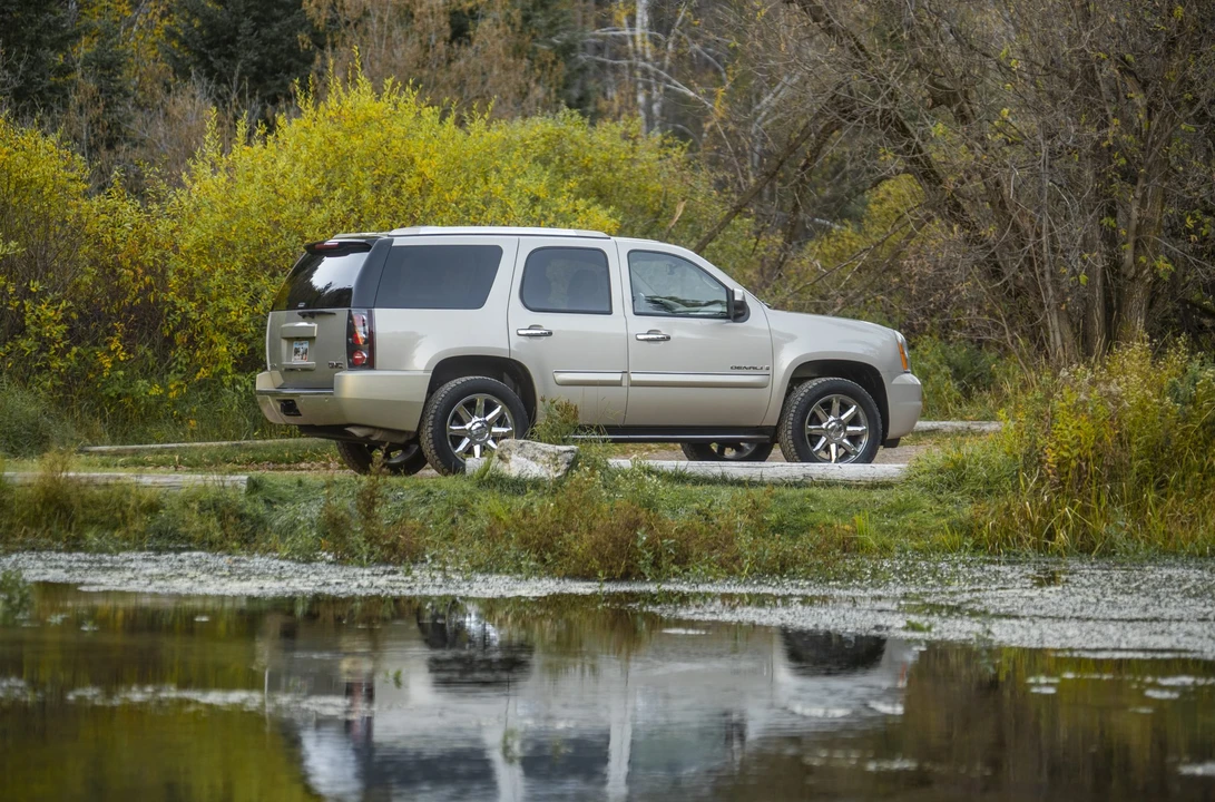 2007 GMC Yukon 3rd Gen - Image 19 of 31
