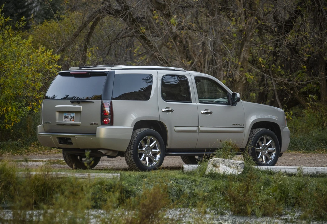 2007 GMC Yukon 3rd Gen - Image 12 of 31