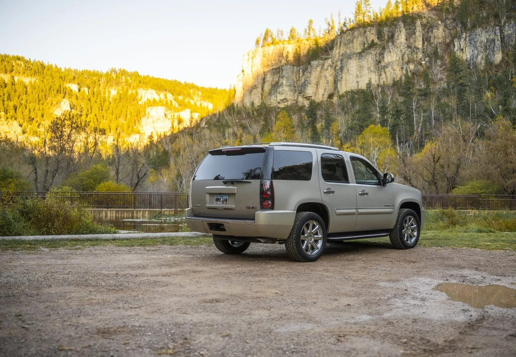 2007 GMC Yukon 3rd Gen - Image 9 of 31