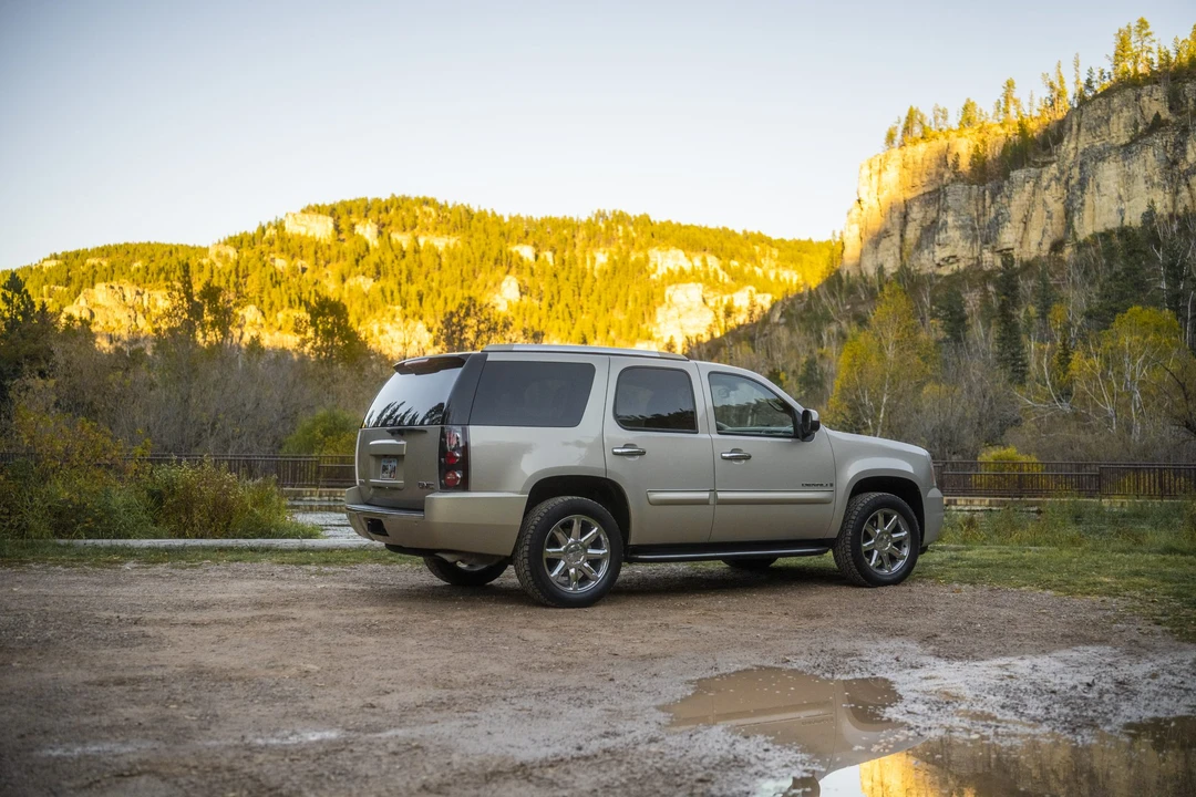 2007 GMC Yukon 3rd Gen - Image 11 of 31