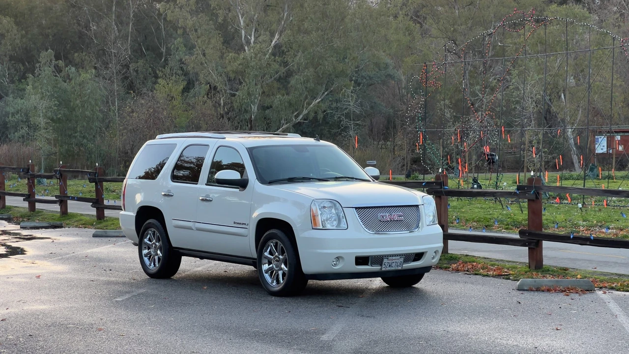 2007 GMC Yukon 3rd Gen - Image 24 of 31