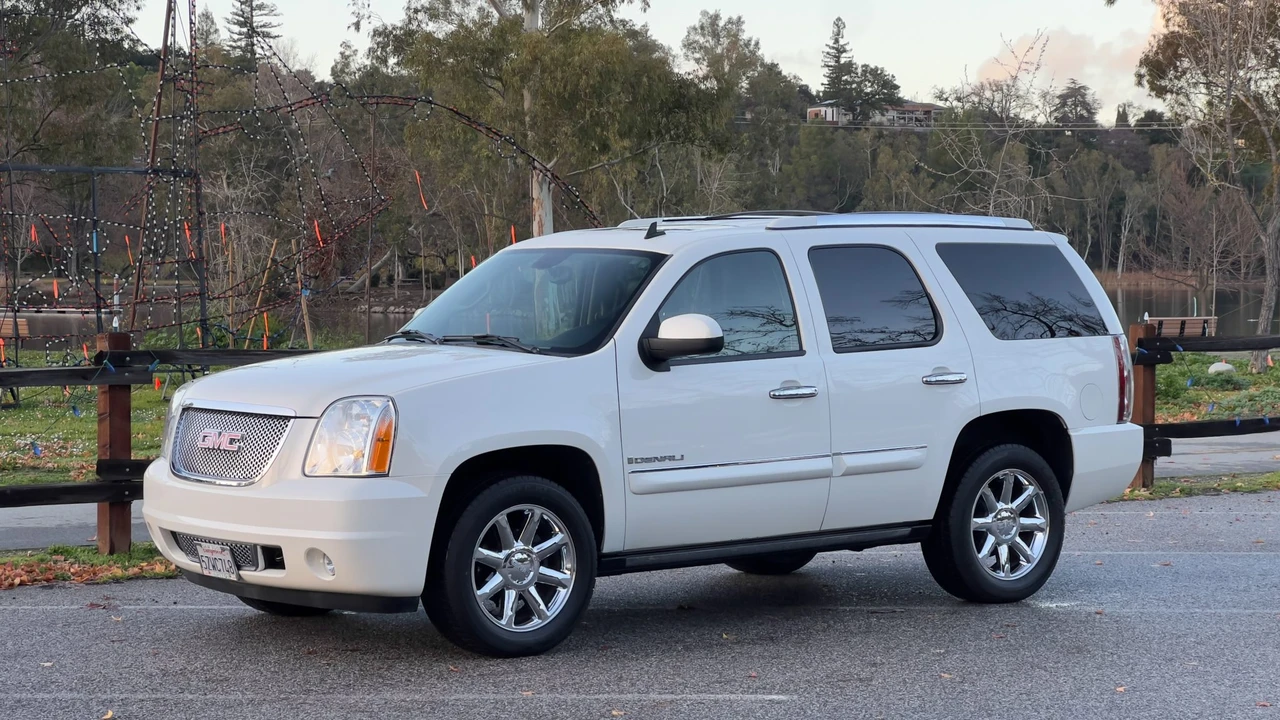 2007 GMC Yukon 3rd Gen - Image 6 of 31