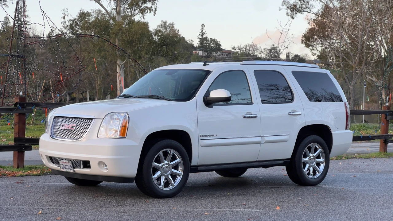 2007 GMC Yukon 3rd Gen - Image 5 of 31